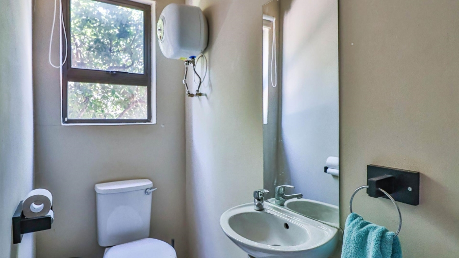 2 Bedroom Property for Sale in Kleinbaai Western Cape